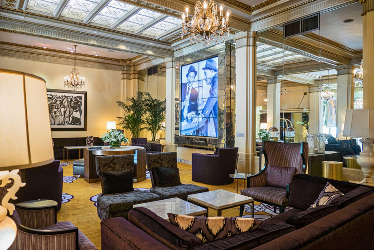 Public Area 4, Hotel deLuxe, Multnomah