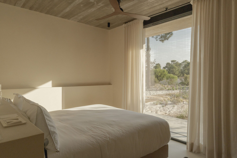 Room 5, CL M Villa Retreat by Cadenzalux, Grândola
