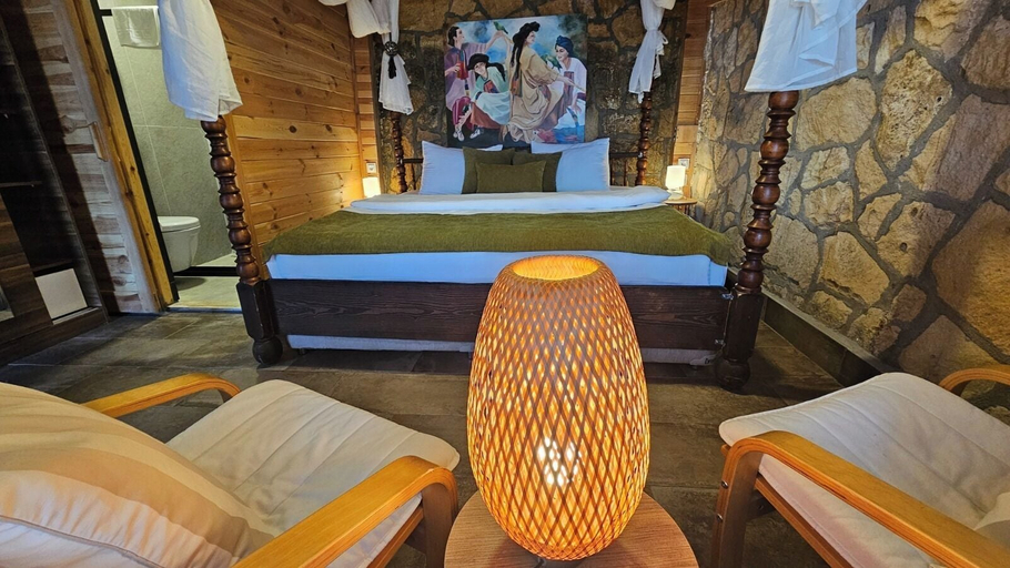 Bedroom 3, Suuyla Kazdağları, Edremit