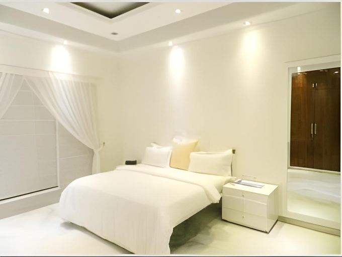 Bedroom 3, The G-8 Noida Hotel, Gautam Buddha Nagar