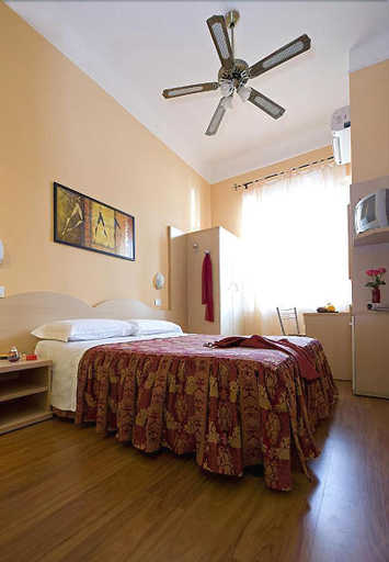 Bedroom 3, Hotel Sabatino Milan, Milano