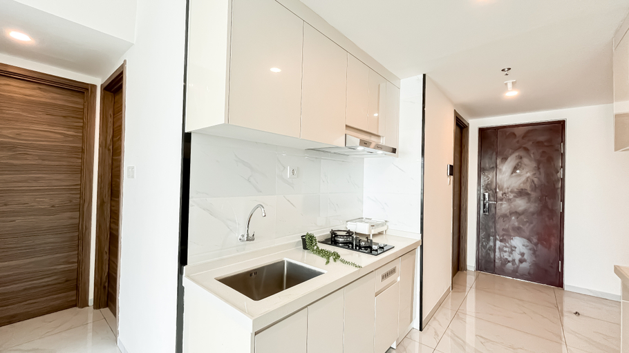 Others 3, Quiet and Homey 2BR with Extra Room Apartment Sky House BSD By Travelio, Tangerang Selatan