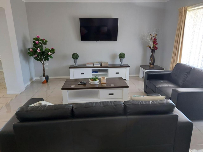 Others 5, Numurkah Self Contained Apartments -The Meiklejohn, Moira - West