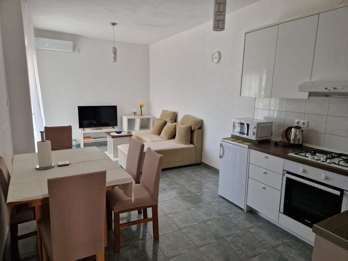 Others 4, Apartments Jela, Pakoštane
