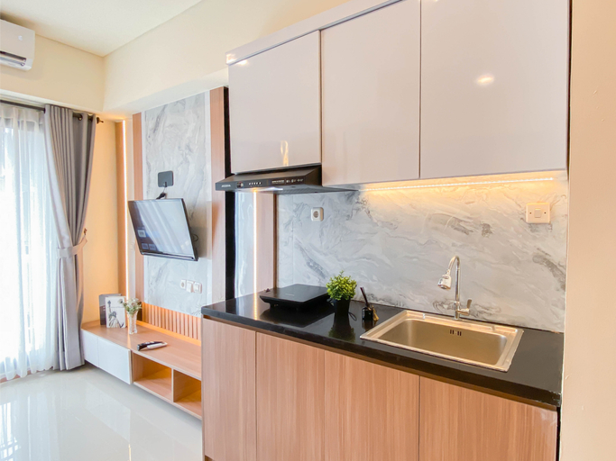 Others 4, Homey and Modern 2BR at Meikarta Apartment By Travelio, Cikarang