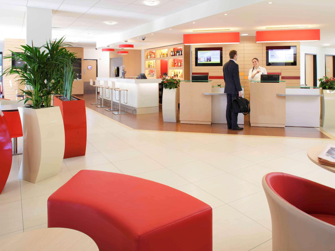 Public Area 2, ibis Abbeville, Somme
