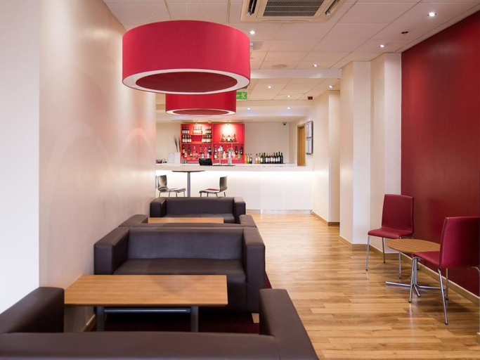 Food & Drinks, Travelodge Nottingham Central, Nottingham