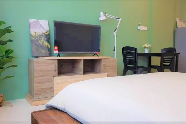 Bedroom 2, Modern and Charming Couple Suite @Riverine Kuching, Kuching