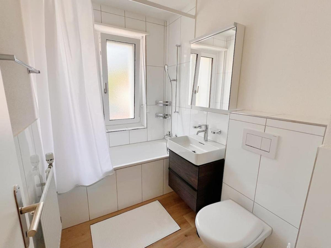 Others 4, UP&GREAT - Cozy 3BR Combi Apartment, Zürich