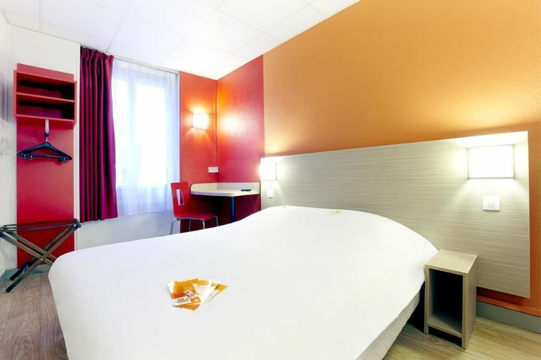 Bedroom 4, Premiere Classe Lille Est - Villeneuve D'Ascq Leze, Nord