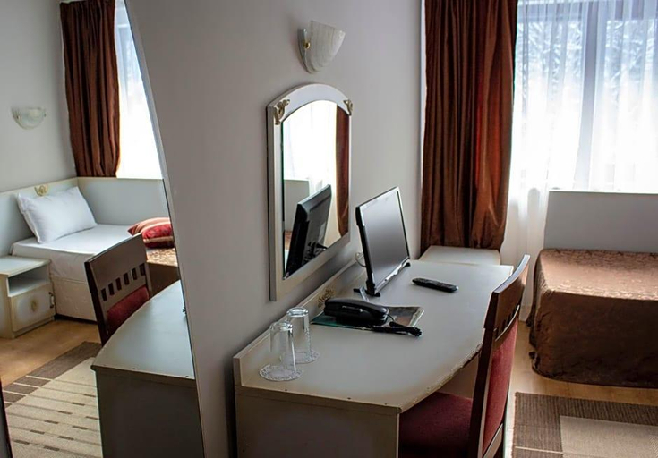 Others 5, Hotel Breza, Samokov
