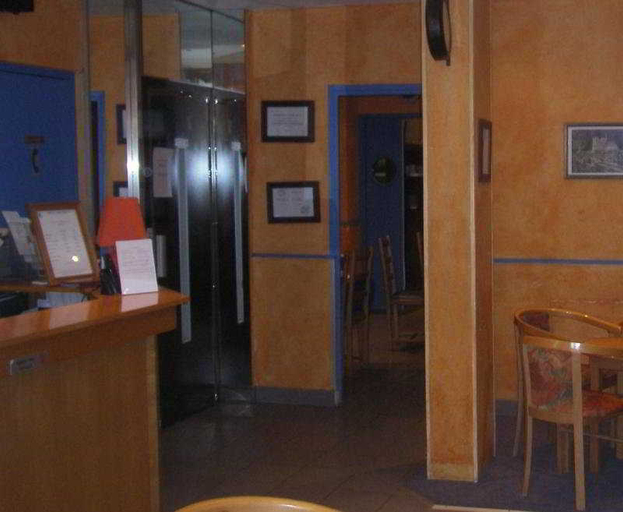 Public Area 3, ACCUEIL HOTEL PARIS PIGALLE MONTMARTRE – Hôtel rénové, Paris