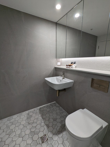 Bathroom 4, Harbourside Terrace Apartments, Newcastle - Inner City