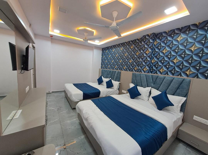 Bedroom 2, HOTEL KINGDOM, Gandhinagar
