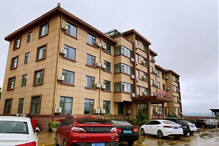 Exterior & Views 2, Weihai Zhenlin Training Mansion, Weihai