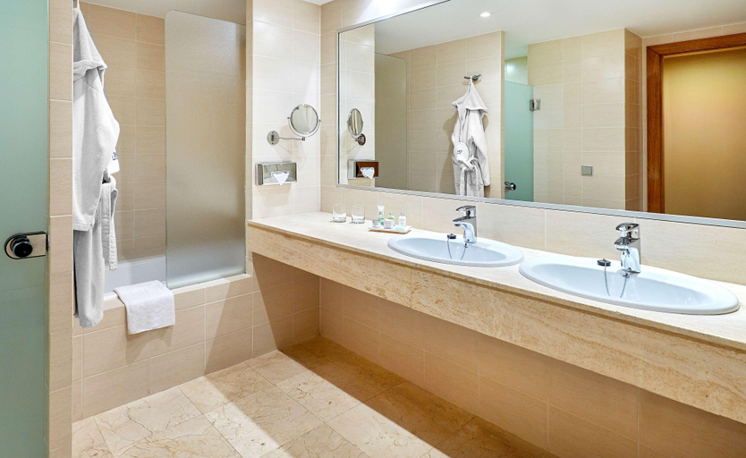 Bathroom 5, iStay by NH Ciudad de Valencia Hotel, Valencia