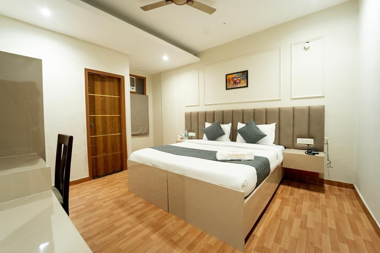 Bedroom 2, The Ambience Hotel, Sahibzada Ajit Singh Nagar