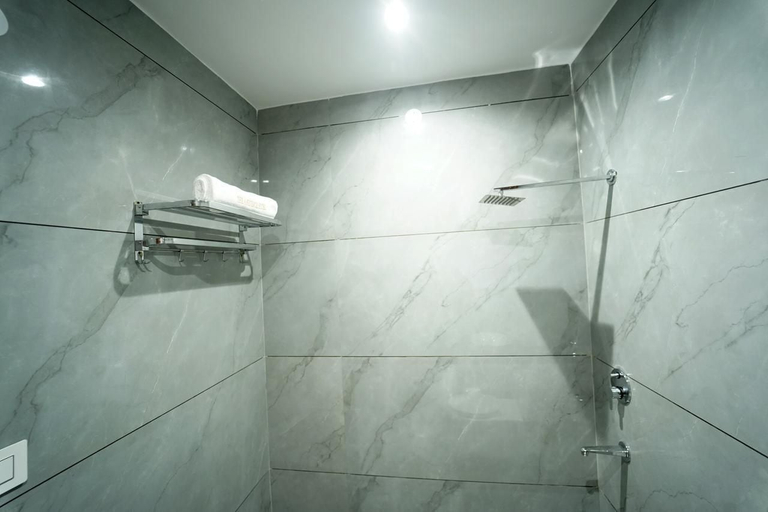 Bathroom 3, The Ambience Hotel, Sahibzada Ajit Singh Nagar