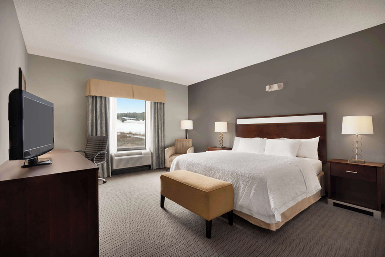 Bedroom 4, Hampton Inn & Suites Mansfield, Tioga