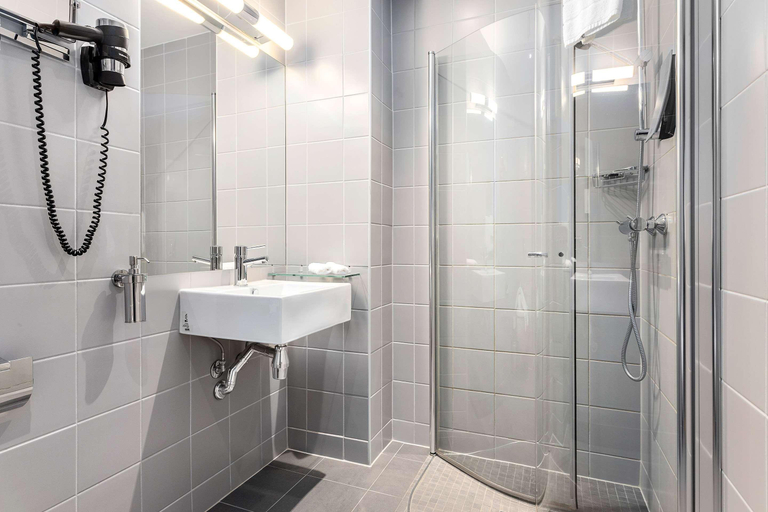 Bathroom 4, Saga Hotel Oslo, WorldHotels Crafted, Oslo