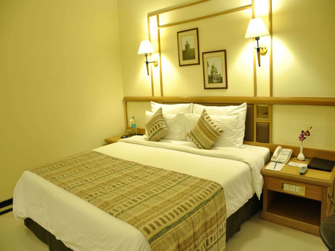 Bedroom 2, Aditya Park A-Sarovar Portico Hotel, Ranga Reddy