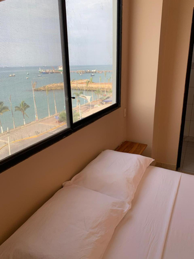 Others 3, Hotel Belamar, La Libertad