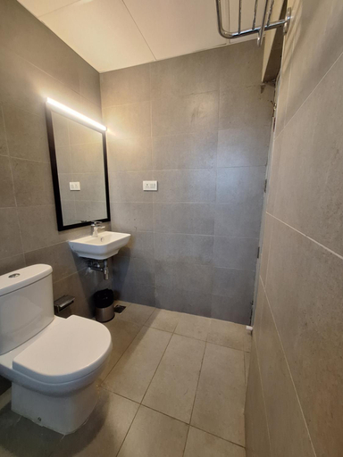 Bathroom 3, Hotel B R REGENCY, Thiruvananthapuram