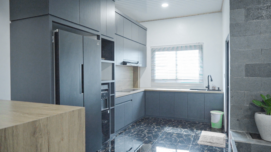 Bathroom 2, Green Mountain Villa, Garut