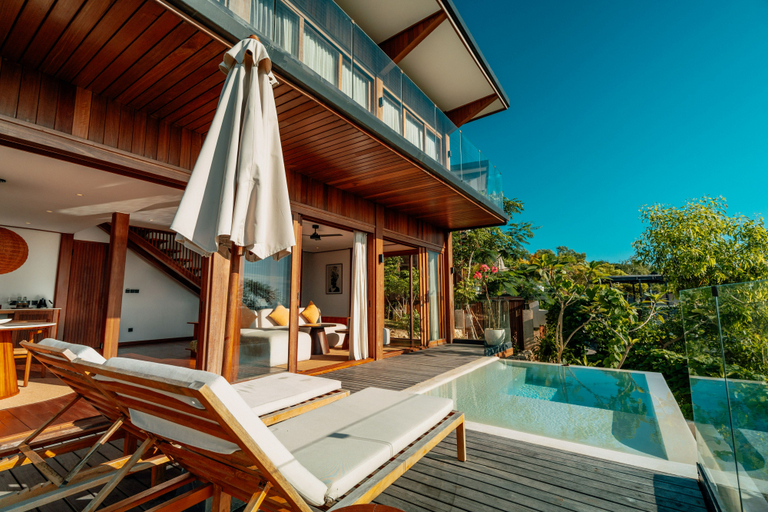 Swimming Pool 25