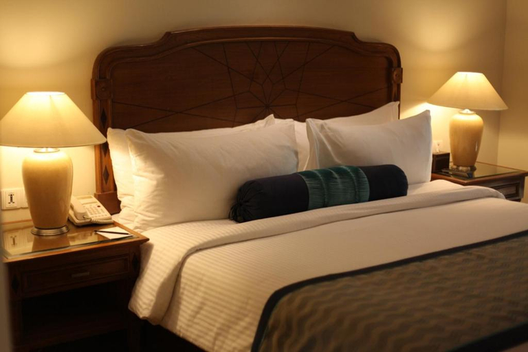 Bedroom 3, The Lalit Traveller Hotel, Jaipur