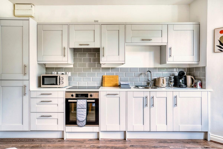 Others 3, Stunning 2 Bed by the City Centre & Bute Park, Cardiff