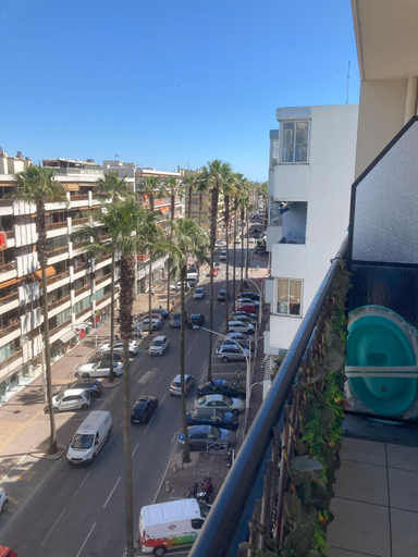 Others 4, Appartement F3 proche de la mer, Alpes-Maritimes