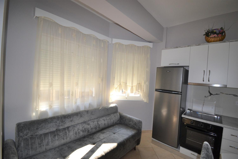 Others 2, Little Cozy Apartment 2, Sarandës
