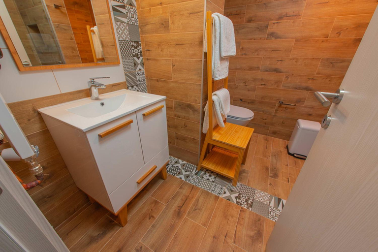 Others 4, Apartmani Maximilian, Belgrade