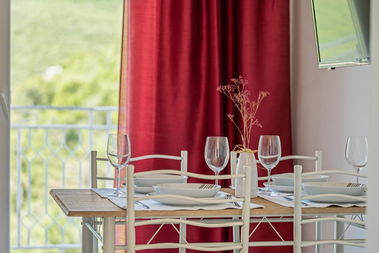 Food & Drinks 4, Apartments Leonardo, Labin