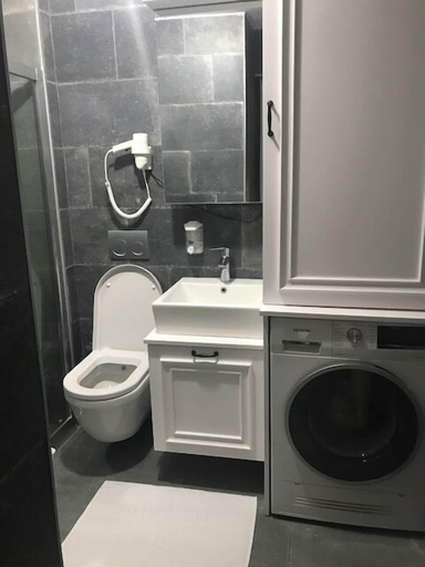 Bathroom 4, Luxx Suite Sisli Mecidiyekoy Nisantasi, Beşiktaş