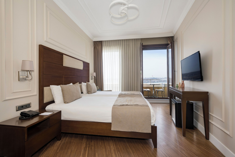 Bedroom 4, Continental Hotel Pera, Beyoğlu