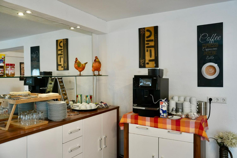 Others 5, Burghotel Lorrach, Lörrach