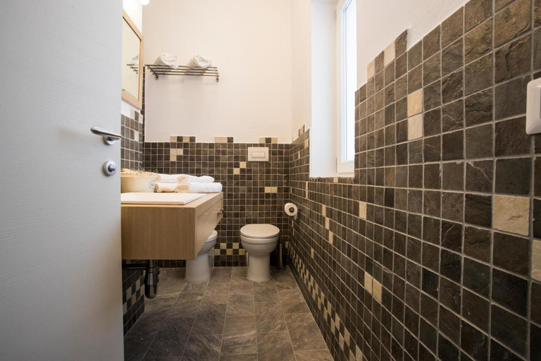 Bathroom 5, Les Suites Magnolia, Olbia-Tempio