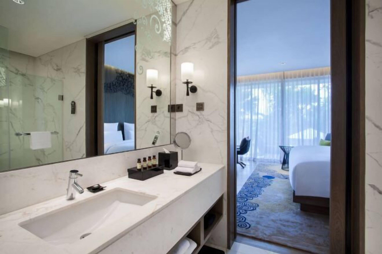 Bathroom 19