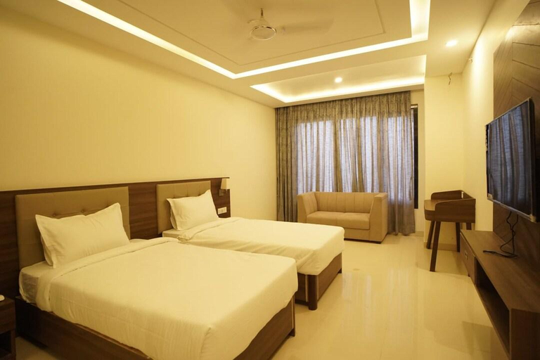 Others 5, Hotel SM Palace, Ghazipur