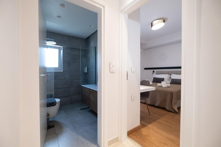 Bathroom 2, Savvina's residence, South Aegean