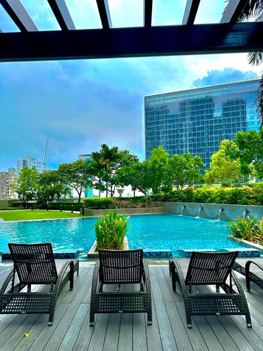 Sport & Beauty, Uptown Parksuites BGC with Balcony, Taguig