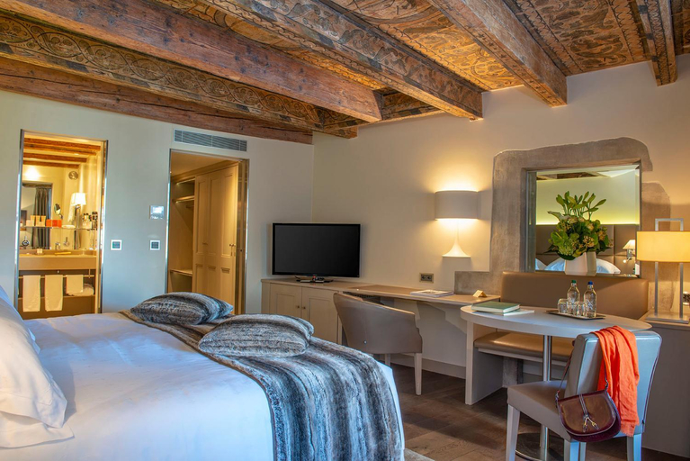Bedroom, Hotel Les Armures, Genève