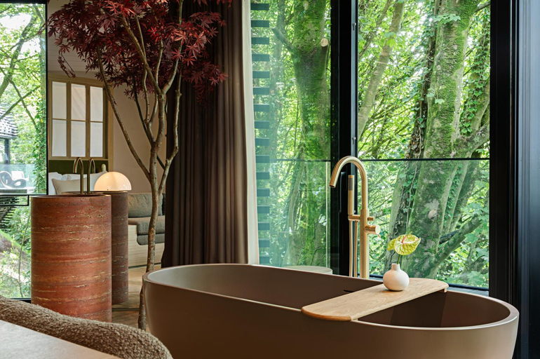 Bathroom 5, The Montenotte Hotel