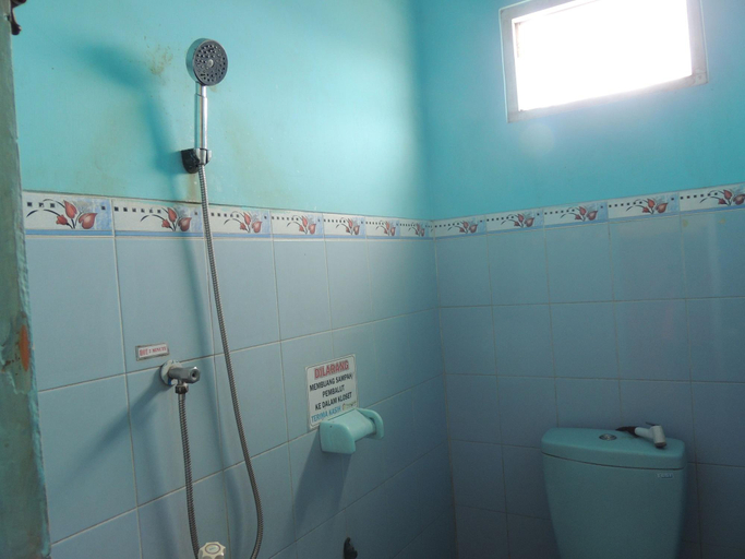 Bathroom 4, Puspa Indah Syariah 3, Wonosobo