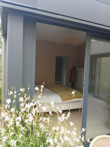 Facilities, Chambre avec terrasse et salle de bain privative, Ille-et-Vilaine