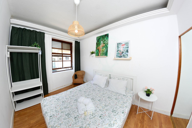 Bedroom 3, Travel & Live Nature, Porto
