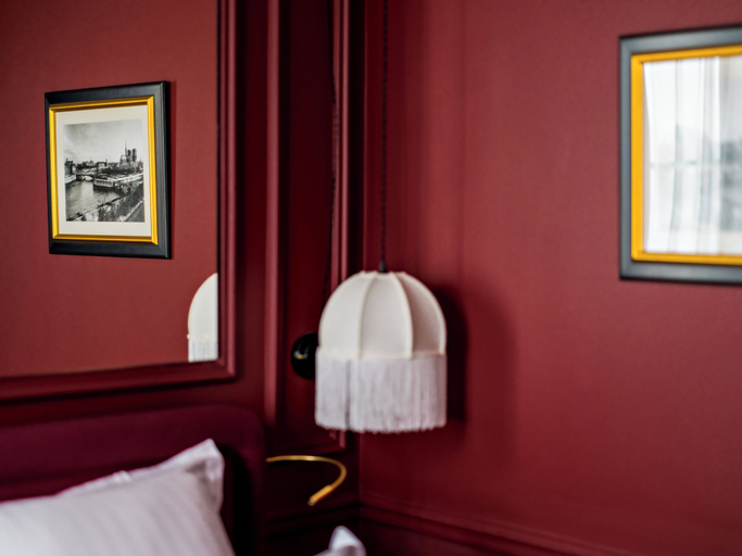 Bedroom 4, Hotel Duquesne Eiffel, Paris