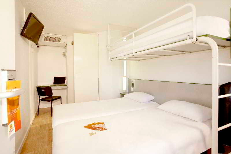 Bedroom 2, Premiere Classe Vitrolles, Bouches-du-Rhône